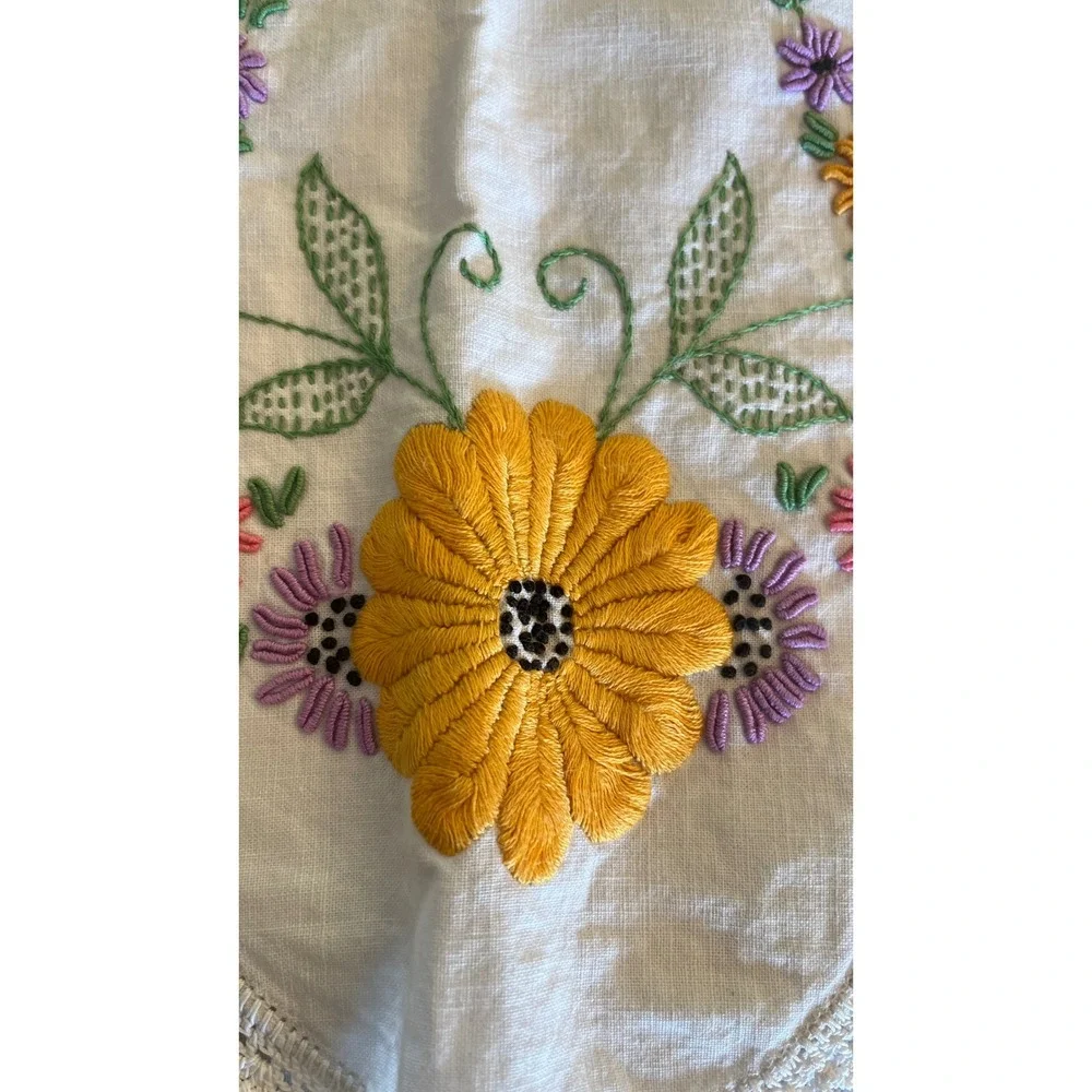 Vtg Hand Embroidered Floral Pillowcases Crochet Lace Pair 17x34